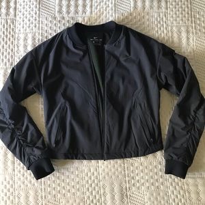 Nike AeroLayer Cropped Jacket